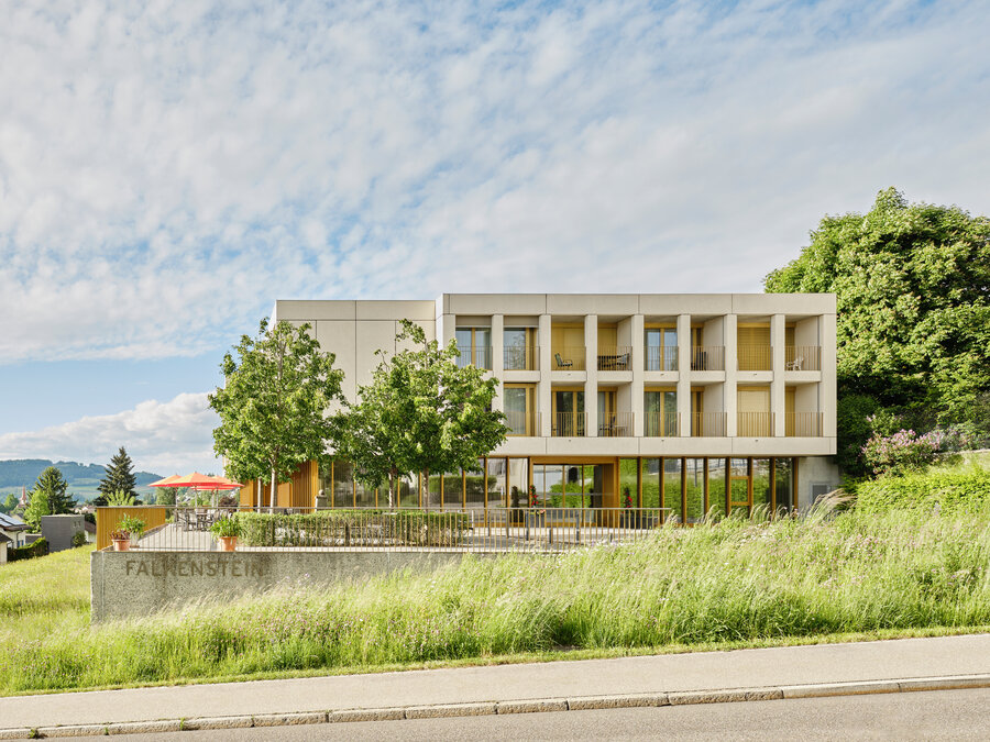 Artikel 2 Spalten Home (Falkenstein Asana AG)